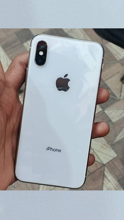 iPHONE X | 256 GB | Non PTA Factory Unlocked | 100 Battery Health |