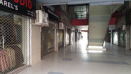 Ground Floor Available Best For Brand Outlet, Bank ,Showroom And Multinationals Companies Etc