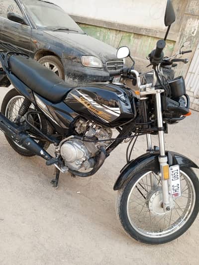 Yamaha 125Z –Karachi registration Excellent Condition – Original Parts