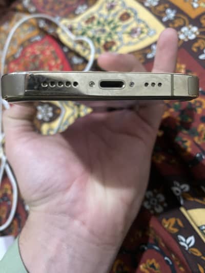 I phon 14 pro 10 by 10 condition