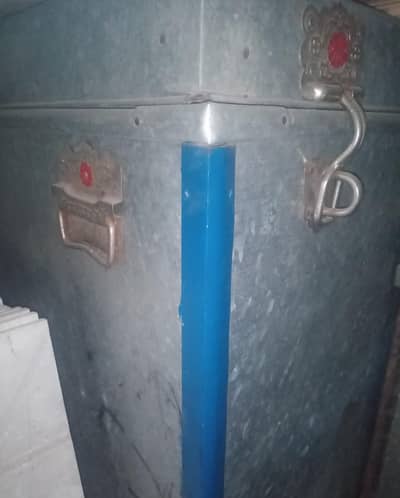 Almost New Peti LARGE SIZE