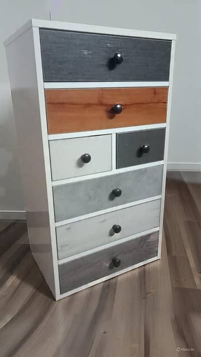 Multi-Drawer storage chest
