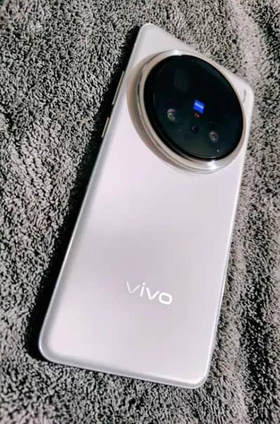 Vivo x200 pro 16-512GB