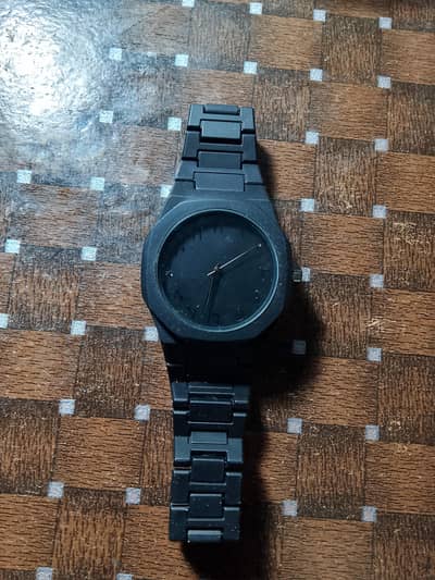 Black aura watch