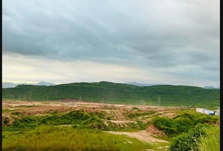 A prime 10 Marla old balloting plot is available for sale in reasonable profit. Key Feature