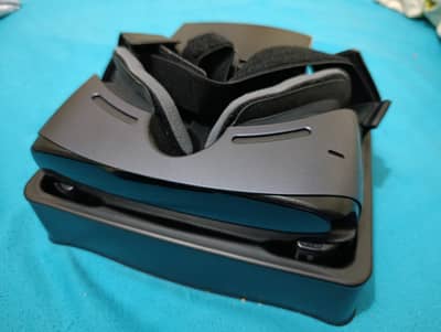 SAMSUNG Gear VR with Controller