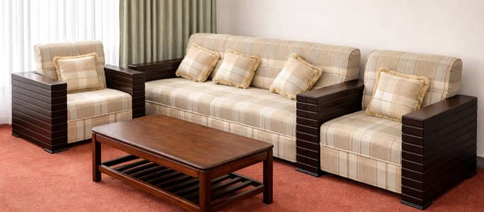 7 Seater Sofa Set – Neat & Solid Condition