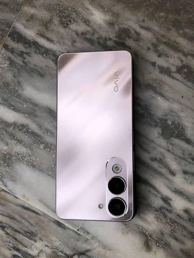 vivo y04 4+4/64 good condition