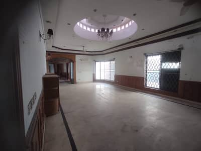 3 Kanal House Available For Sell In Model Town Lahore