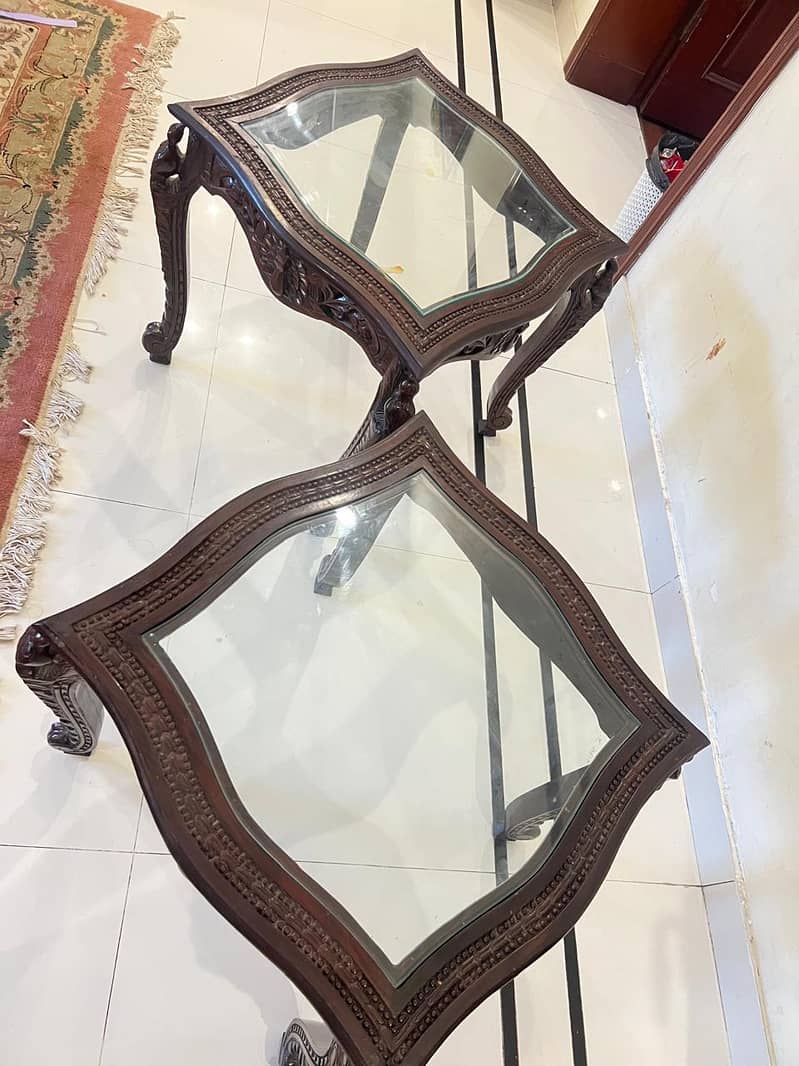 Centre table with 2 side table 4