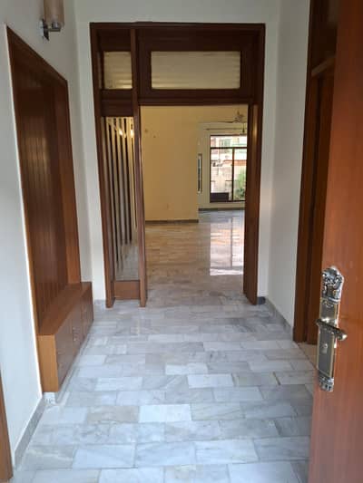 1 Kanal Single Story New House Available For Rent In Garden Town Lahore