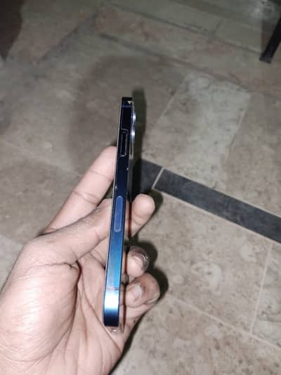 iPhone 12 simple 64gb kandihan 10/10 battery Halth sarvse 79 there