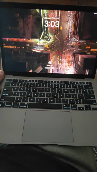 MacBook Air 2020 in excellent condition