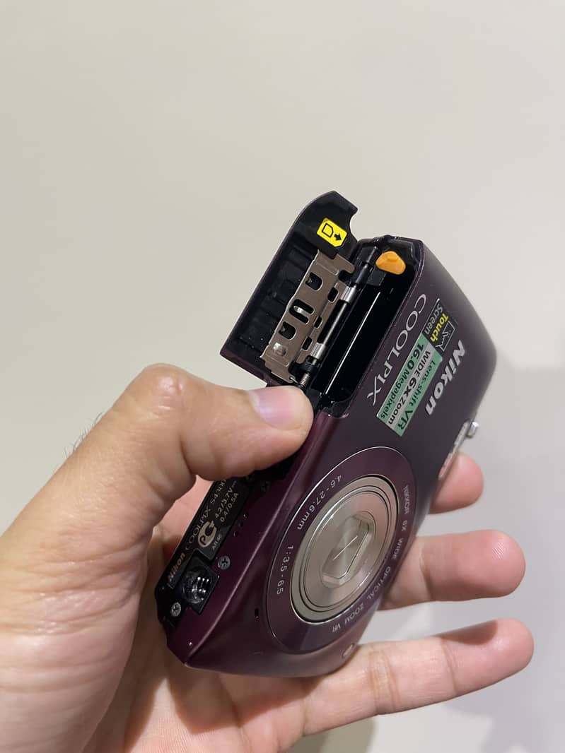 Nikon digital camera 3