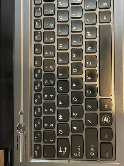 LENOVO V570 8GB RAM, 256GB SSD with 260GB HARD