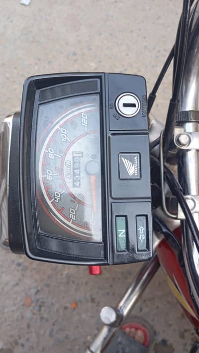 CD70 bike All genuine