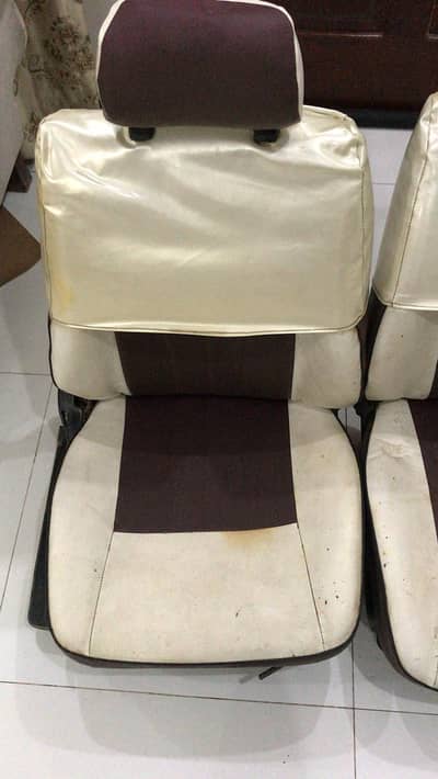 Car Seats set (Good Condition)