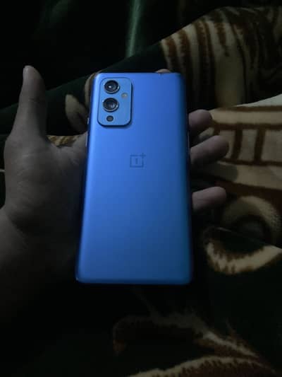 One plus 9 5G 8/128