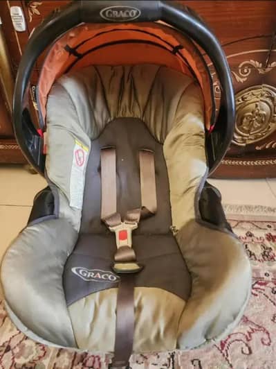 GRACO CAR SEAT