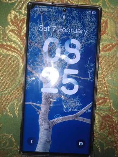 s22 ultra 8/128 minor broke corner in side please see in pict