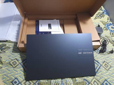 Asus vivobook 15 1504V i7 13 Generation
