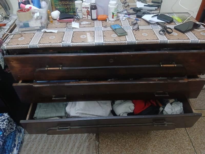 Drawers, Dressing Table 1