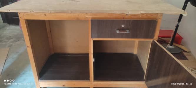 Tailor and iton press table