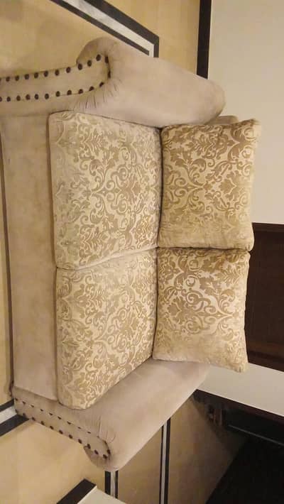 almost new but used  7 seater sofa for selling