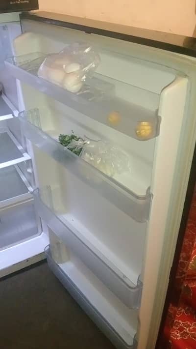 Hitachi frige for sale