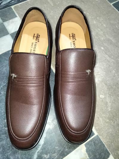 Imported original leather shoes for men