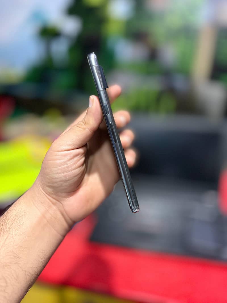 Google pixel 8 pro 1