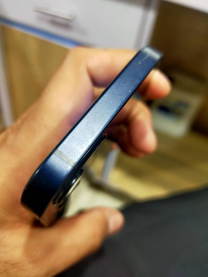 IPhone 12 0