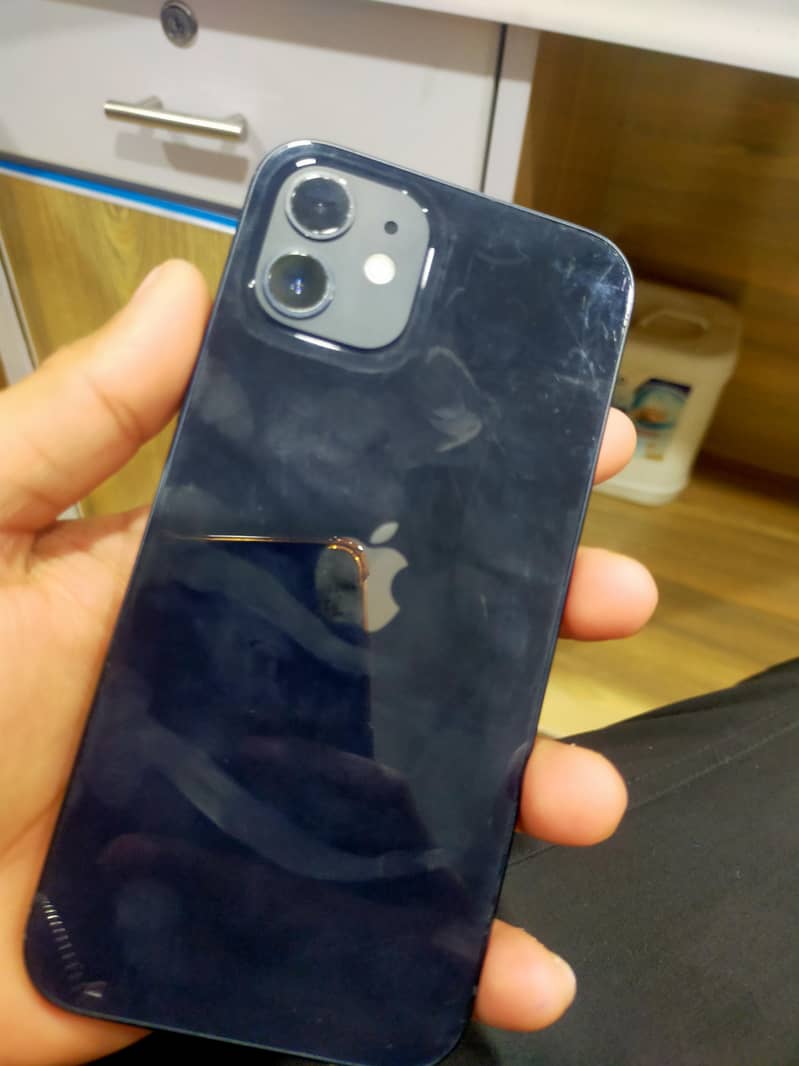 IPhone 12 3