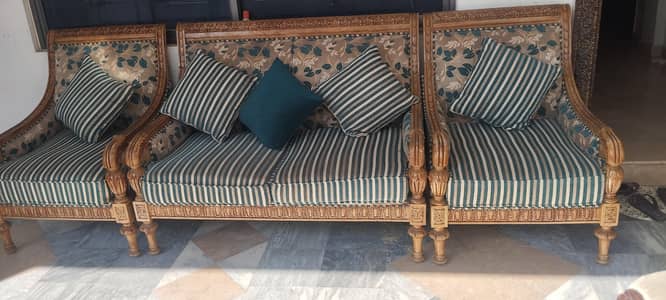 7 seater sofa set for sale excellent condition akhrot wood