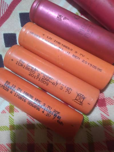 lithium battries     18650