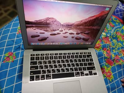 MacBook Air 2014 - Rare Low Battery Cycle (102 Only!) - Mint Condition