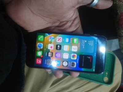 i phone 8 PTAaproved  64gb 10/9 canditon