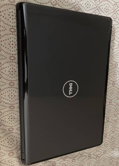 Dell inspiron 1564 Laptop