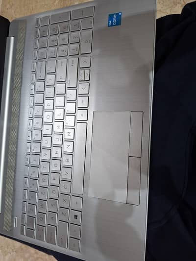 hp 15s core i3 11th 24gb 512gb ssd