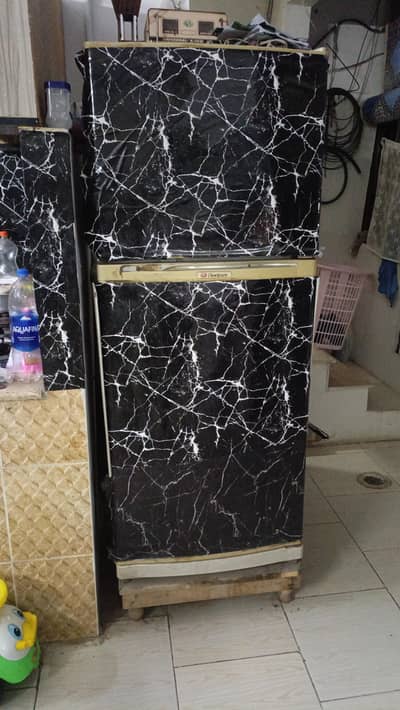 dawlance refrigerator