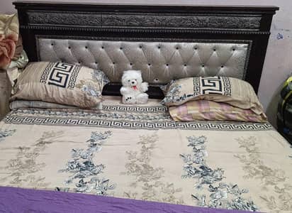 bed almari dressing iron stand