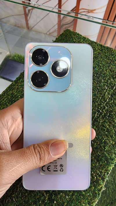 Tecno spark 20 ( 8/256)