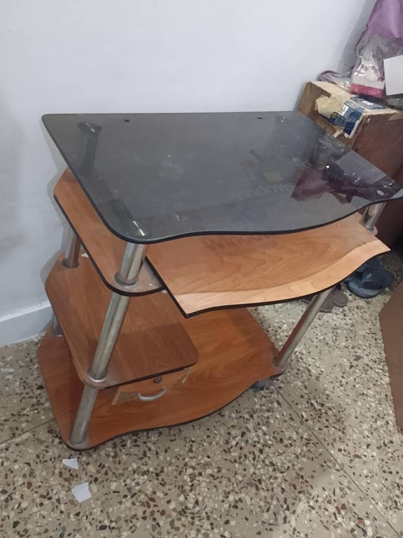 computer trolley/ table 1