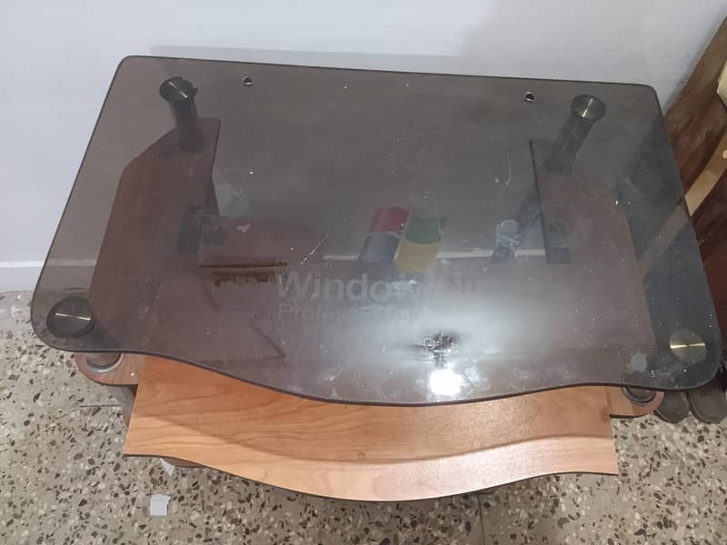 computer trolley/ table 3