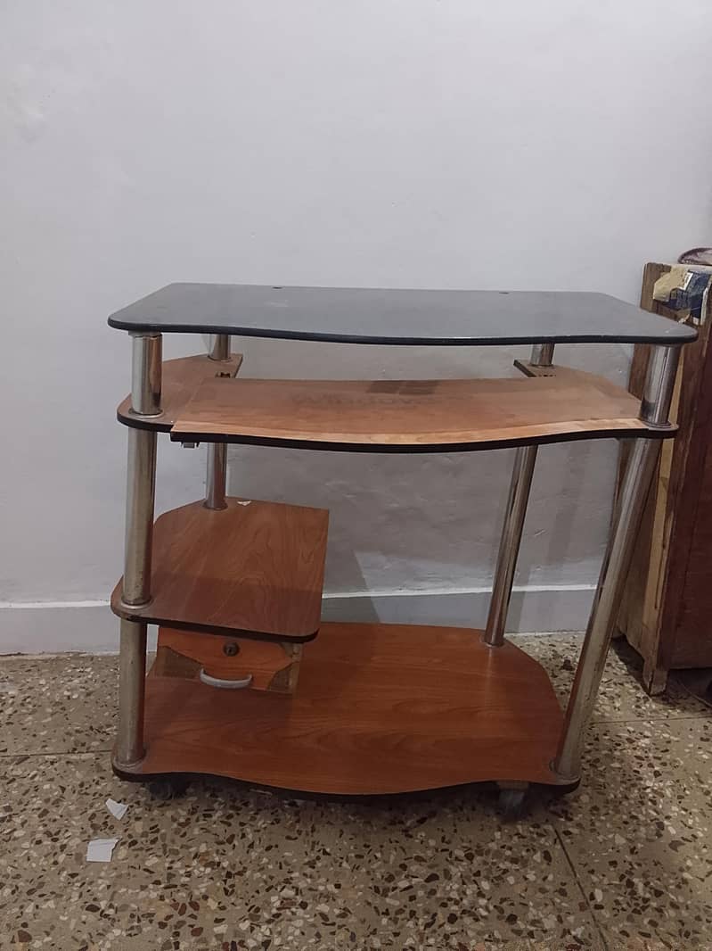 computer trolley/ table 4
