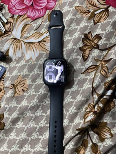 selling apple watch series 11 one month used