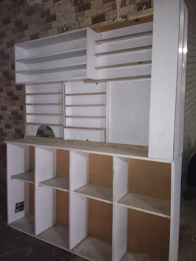 medical recks and Doctor table for sale