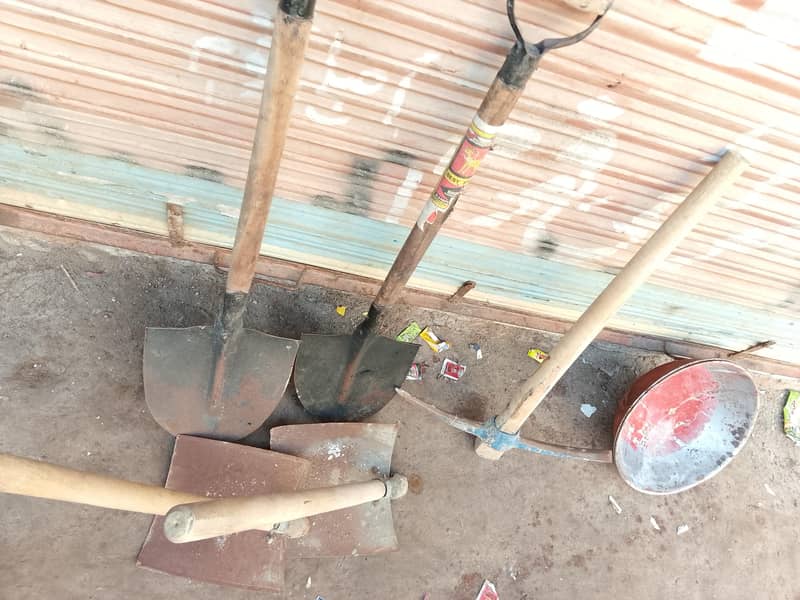 ریڑھی بیلچہ  کئی گینتی 3