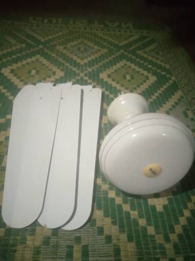 Ceiling Fans for Sale – Mixed Condition