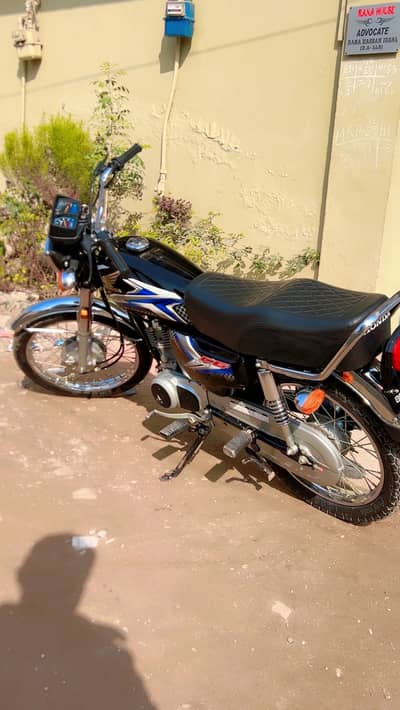 Honda CG 125 2025